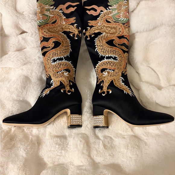 Gucci Black and Gold Dragon Embroidered Heeled Boots - Picture 5 of 12